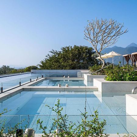 Lakeshore Hotel Hualien Taroko Shunan Eksteriør bilde The swimming pool at the hotel