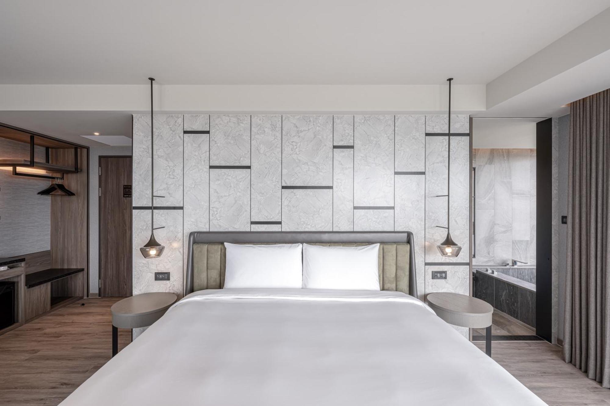 Lakeshore Hotel Hualien Taroko Shunan Rom bilde A bedroom at the hotel